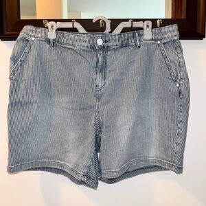 Lane Bryant Blue and White Stripe 
Boyfriend Shorts Size 20